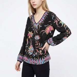 Women's V-Neck Floral Printed Woven Blouse - Black